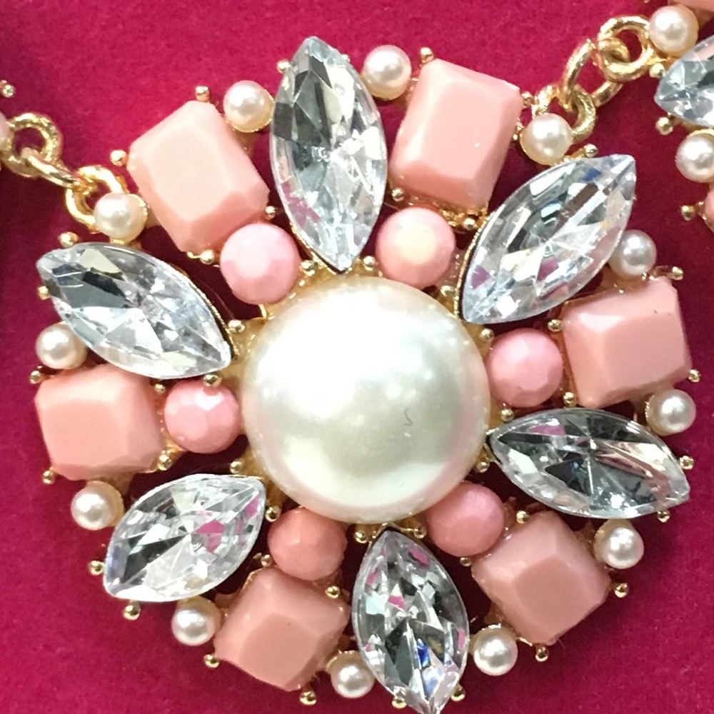 Silver & Pastel Pink Rhinestone Neckless - Picture 3 of 6